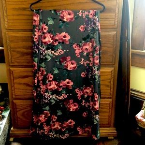 Agnes and Dora floral maxi skirt